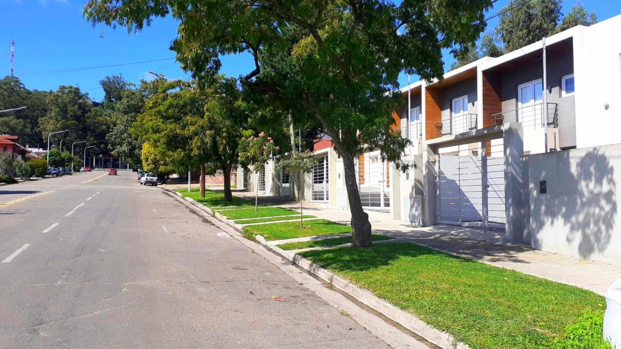 Ananda Apart Tandil - Dptos En Alquiler Temporario Exterior photo